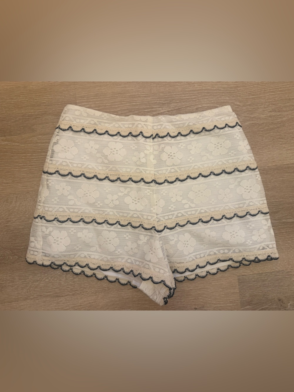 Show Me Your Mumu Take it Easy Shorts Size S